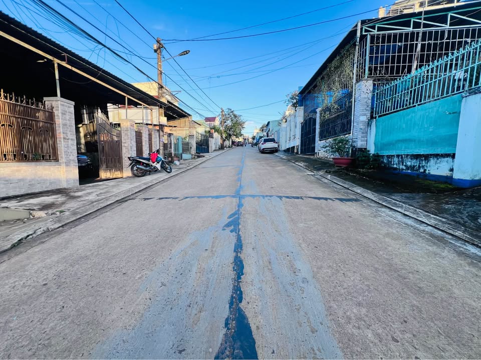 Đất hẻm chính Trường Chinh, Pleiku 217m² giá 2.55 tỷ - Vị trí đẹp, tiện ích đầy đủ!