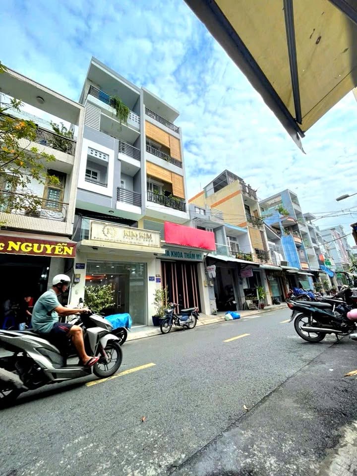 Bất động sản hẻm 8m Phạm Văn Bạch, Tân Sơn, 100m² chỉ 13 tỷ - Đầu tư sinh lời tiềm năng!