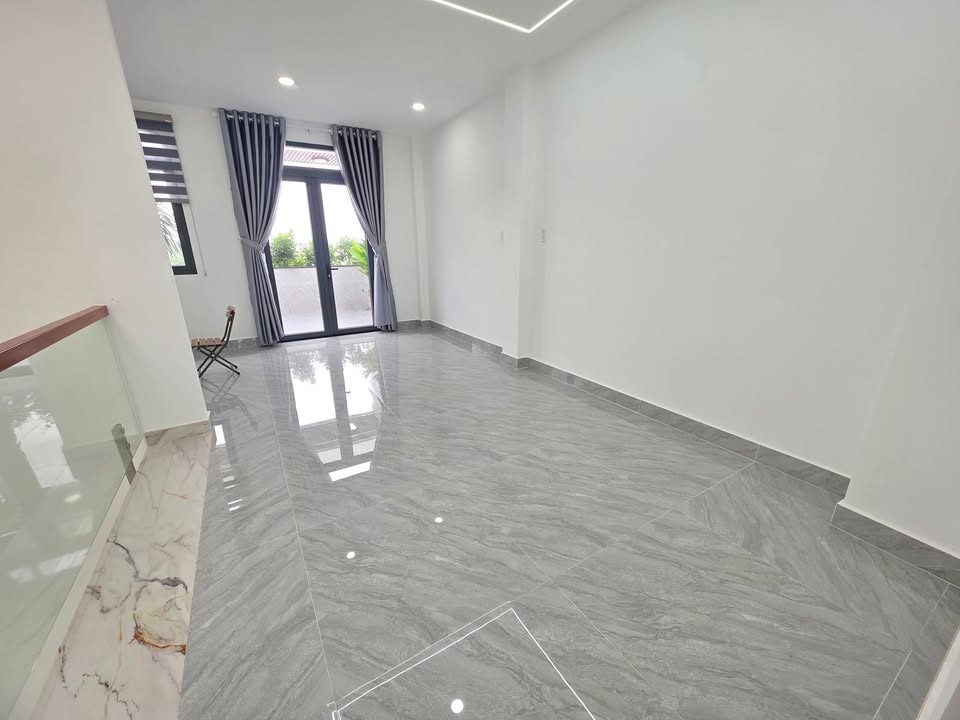 Nhà phố 4 tầng đường TX33, Thạnh Xuân, 95m² giá 7.45 tỷ - Ô tô vào tận nhà!