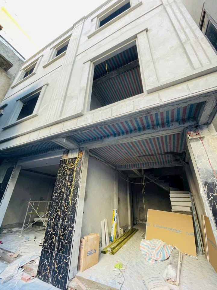 Nhà 3 tầng đường Quang Trung, phường Trần Hưng Đạo, 40m² - Gần các tiện ích sống thuận lợi!