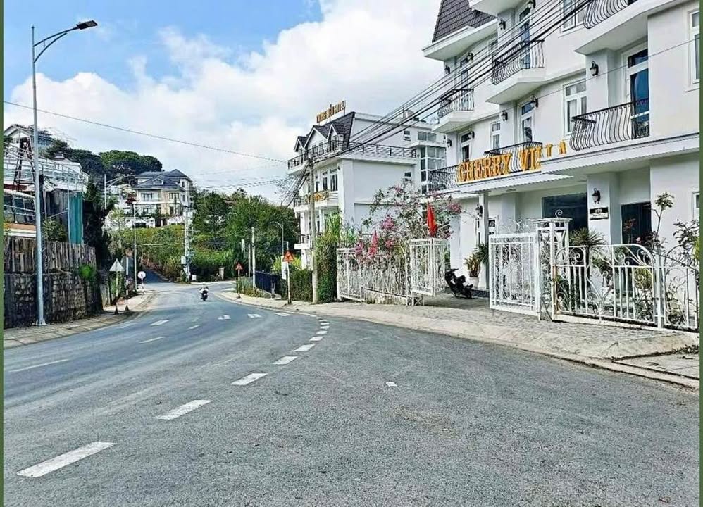 Đất xây dựng khách sạn mặt tiền Tô Hiến Thành 251m² giá 17,5 tỷ - View thành phố Đà Lạt tuyệt đẹp!