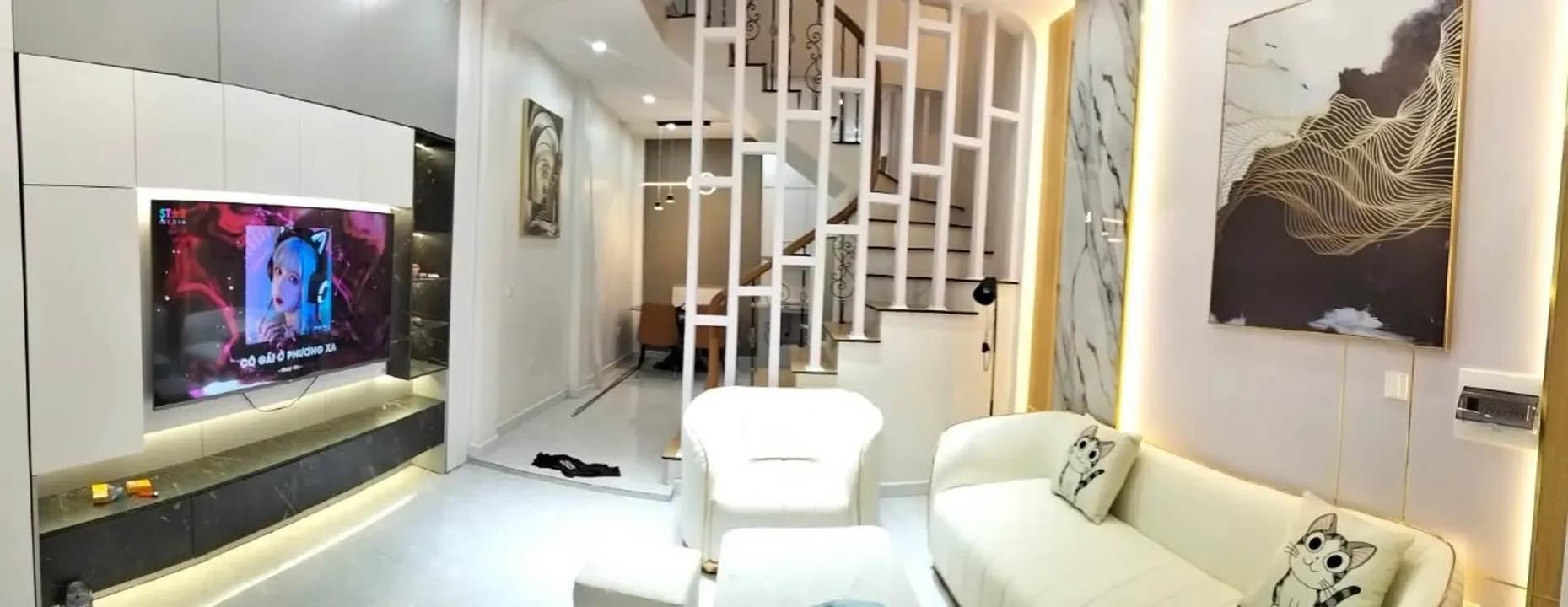 Nhà riêng ngõ 318 La Thành 40m² giá 5.95 tỷ - Full nội thất sang trọng!