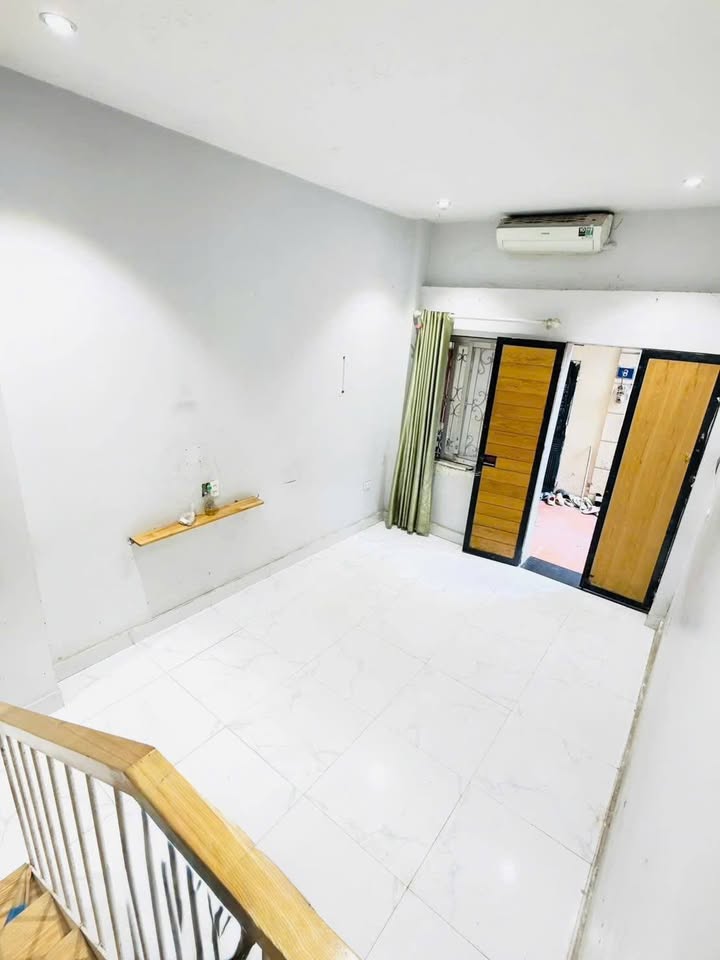 Nhà riêng Ngọc Thụy Long Biên 33m² giá 5.7 tỷ - Hàng hiếm giá tốt!