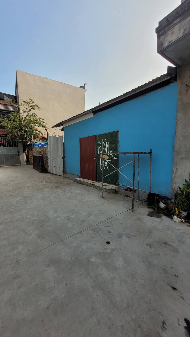 Đất đấu giá Nam Phù 52.5m² giá 6 tỷ - Sổ đỏ vuông đẹp, ô tô đỗ cửa!