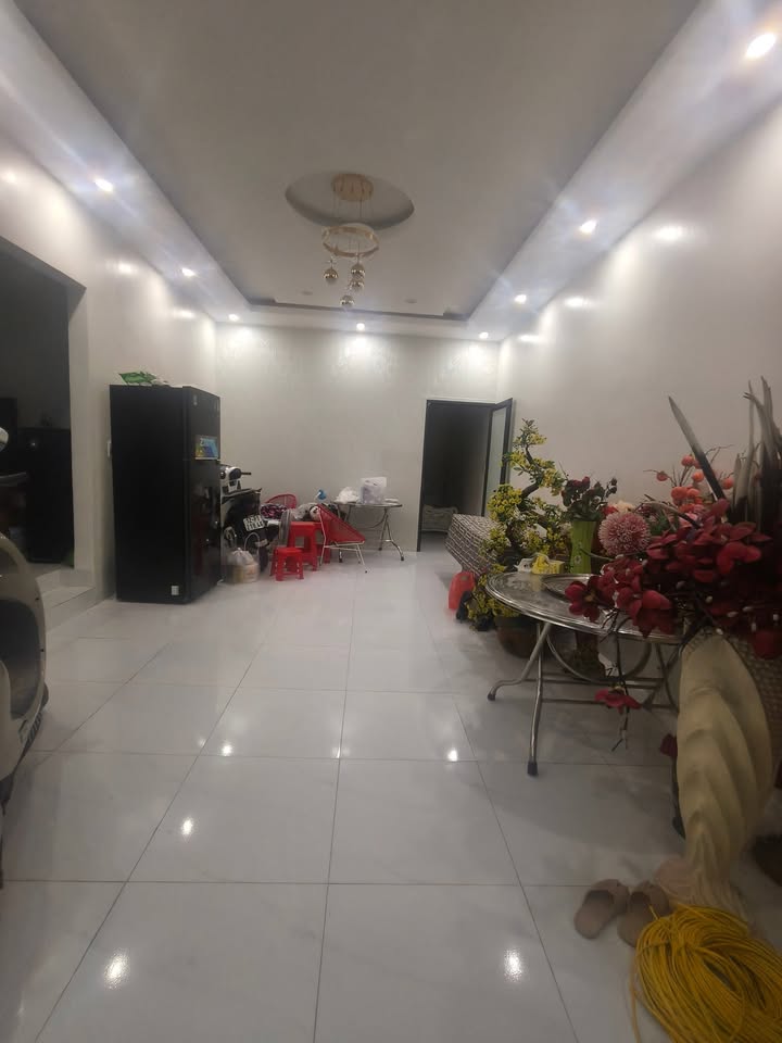 Nhà cấp 4 Lê Quý Đôn 100m² giá 2 tỷ - Vị trí trung tâm thuận tiện!