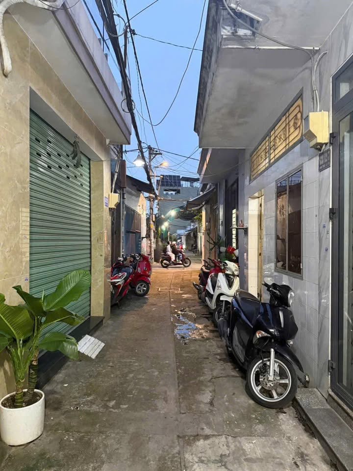 Nhà hẻm Quang Trung, Phường 11, Quận 11, Diện tích 47.67m² giá 5.6 tỷ - Cơ hội sở hữu ngay!