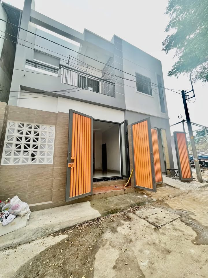 Nhà nguyên căn cho thuê tại Hẻm 274 Nguyễn Văn Tạo, 72m² - Giá chỉ 8 triệu/tháng!