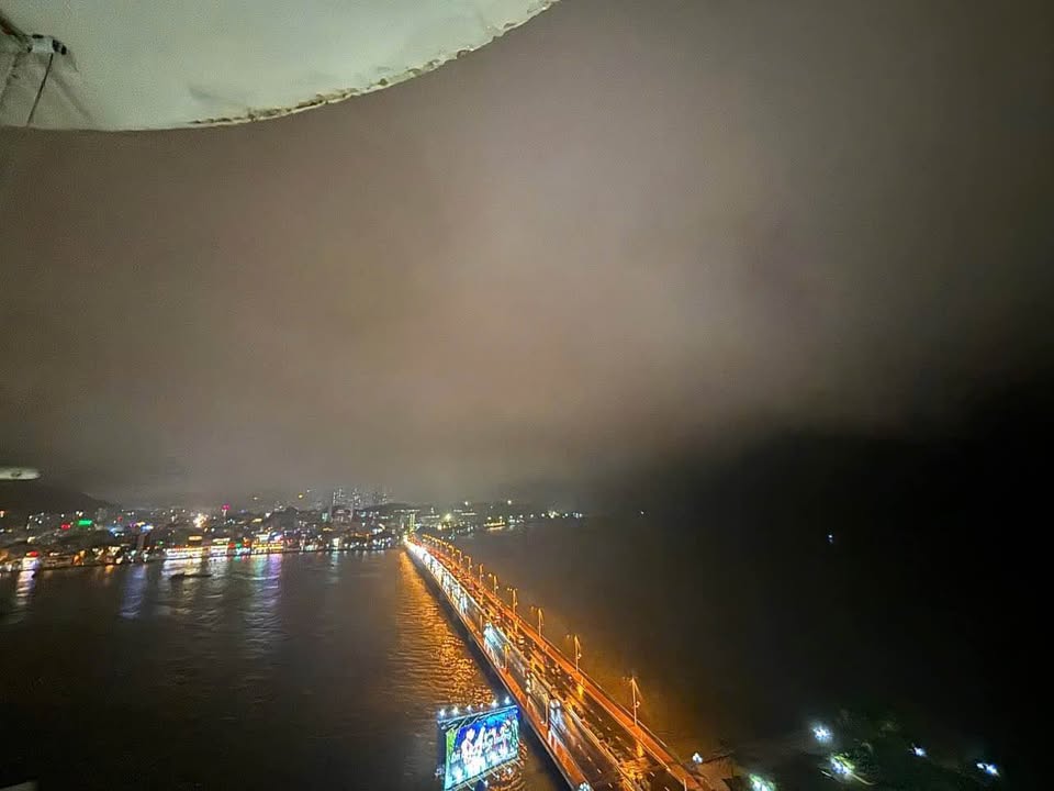 Căn hộ Mường Thanh Nha Trang 89m² giá 15 triệu - View biển tuyệt đẹp!