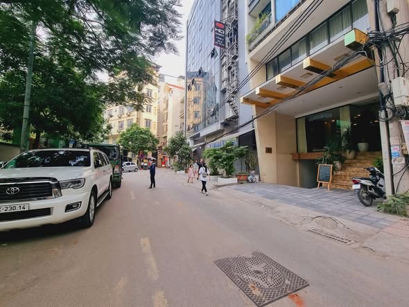 Nhà mặt phố Mễ Trì 60m² giá 26.8 tỷ - Đầu tư sinh lời ngay!