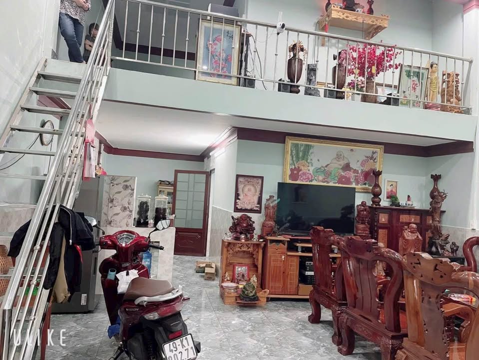 Nhà hẻm 30 Tây Sơn, Bảo Lộc 123m² giá 3.35 tỷ - Sân đậu ô tô, chính chủ!