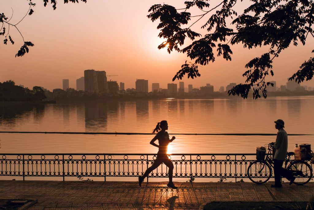 Nhà mặt phố Hoàng Hoa Thám, 31m² giá 6 tỷ - Vị trí đắc địa cho kinh doanh!