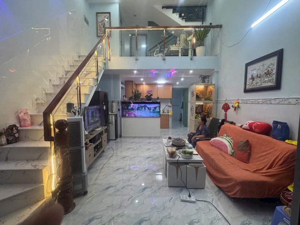 Nhà 385 Phan Huy Ích, Gò Vấp 60m² giá 6.2 tỷ - Pháp lý rõ ràng, sẵn sàng ở ngay!