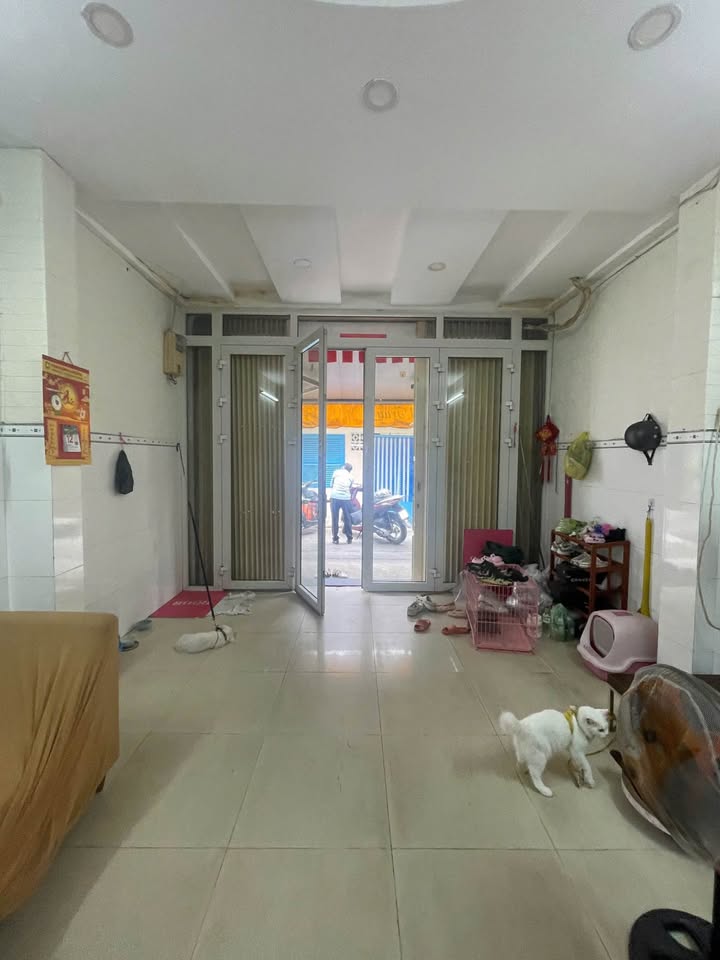 Nhà riêng Khu cư xá Phú Bình, Lạc Long Quân, Quận 11 - 48m² giá 6.9 tỷ - Đầu tư sinh lời ngay!