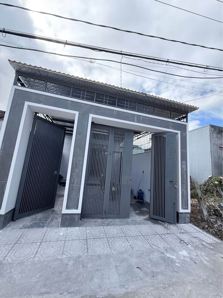 Nhà mặt tiền Trần Văn Ơn, TP. Kon Tum 125m² giá 1.75 tỷ - Cơ hội đầu tư tuyệt vời!