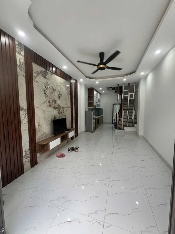 Nhà cho thuê 33m² ở Liên Mạc, Bắc Từ Liêm giá 8 triệu - Chính chủ, mới hoàn thiện!