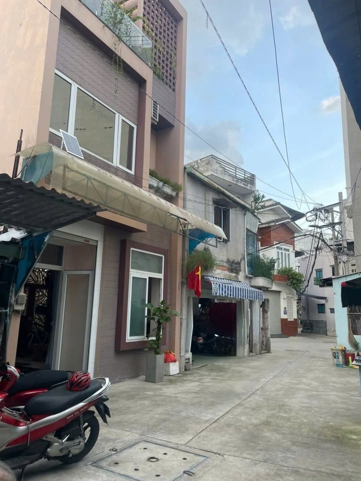 Nhà hẻm 8m đường Nguyễn Quý Anh, Tân Sơn Nhì, 73.6m² giá 5.8 tỷ - Đầu tư sinh lời ngay!