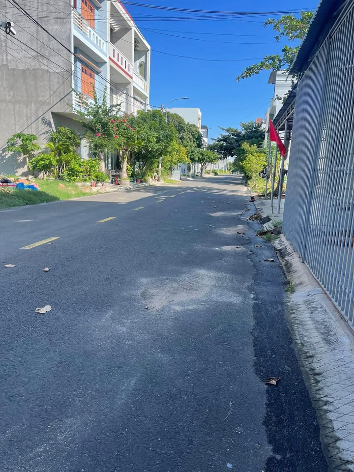 Đất nền mặt tiền Tân Trào, Bình Kiến 100m² giá 2 tỷ - Cơ hội đầu tư hấp dẫn!