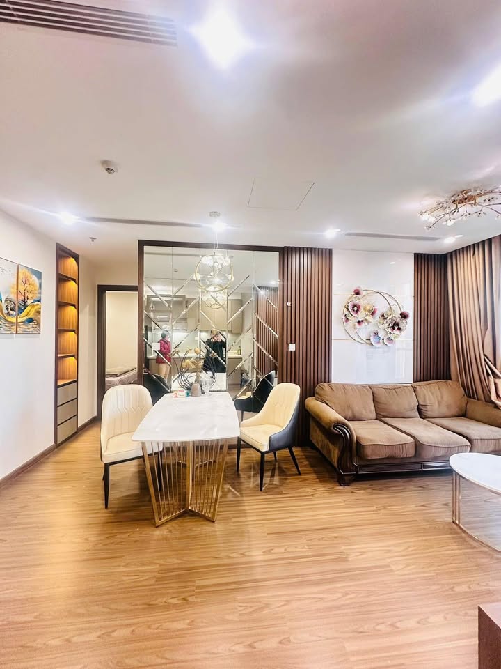 Căn hộ Wespoint 65,4m² quận Nam Từ Liêm giá 8 tỷ - Chính chủ bán gấp!