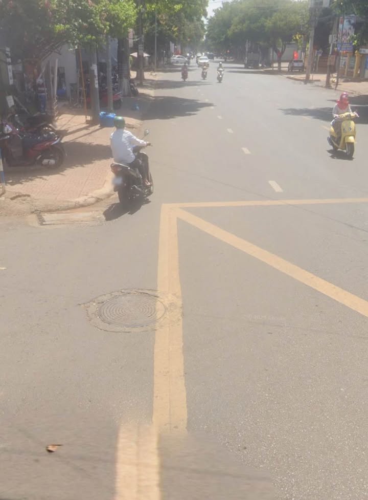 Nhà mặt tiền kinh doanh Mai Hắc Đế, Buôn Ma Thuột 98m² giá 6.5 tỷ - Vị trí đắc địa cho đầu tư!