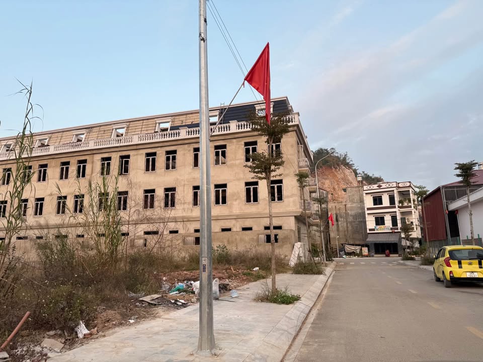 Đất nền khu đô thị Kim Sơn Sơn La 97m² giá 2 tỷ - Đầu tư sinh lời hấp dẫn!