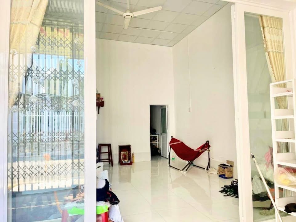 Nhà mặt tiền đường Ngô Lợi, Bình Khánh, Long Xuyên 95m² giá 2 tỷ - Khu dân cư trí thức!