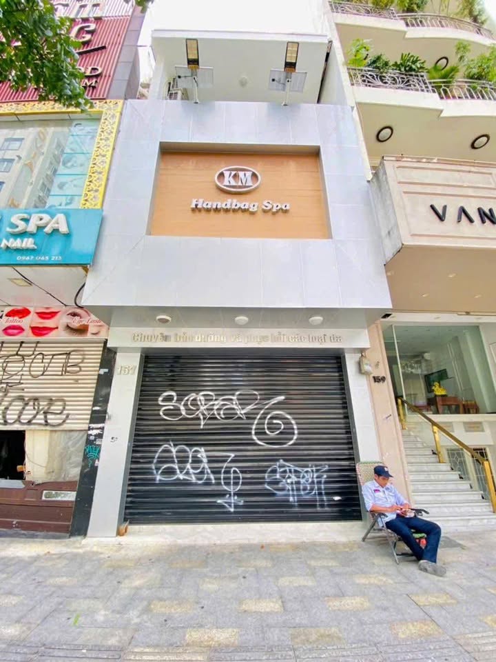 Front House cho thuê tại Lý Tự Trọng, Quận 1 - Diện tích 92m², Bàn giao ngay!