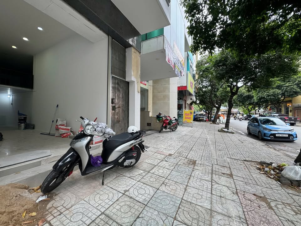 Cho thuê mặt bằng 117 Trần Nguyên Đán, 25m² - Vị trí lý tưởng cho kinh doanh!