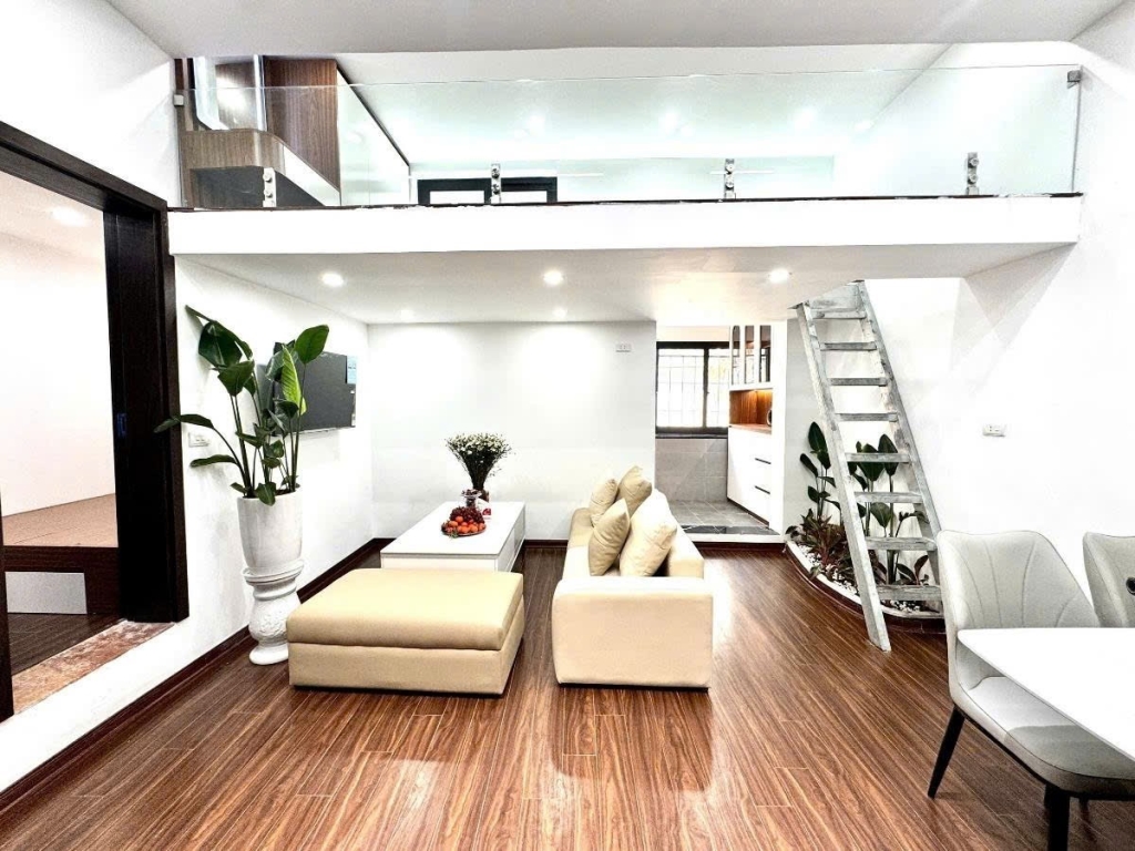 Căn hộ tập thể phố Triều Khúc, Thanh Xuân 55m² giá 2.79 tỷ - Căn góc đẹp, ô tô đỗ tận nơi!