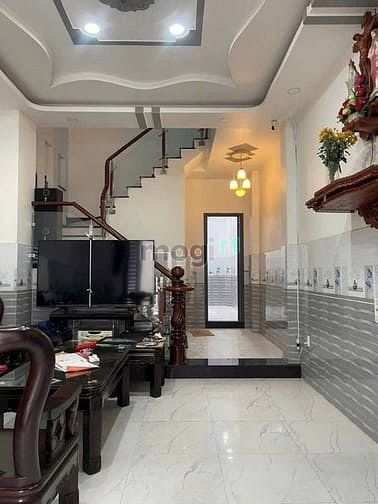 Nhà cho thuê nguyên căn Thạnh Lộc 60m² giá 11 triệu - Tiện nghi đầy đủ, vào ở ngay!