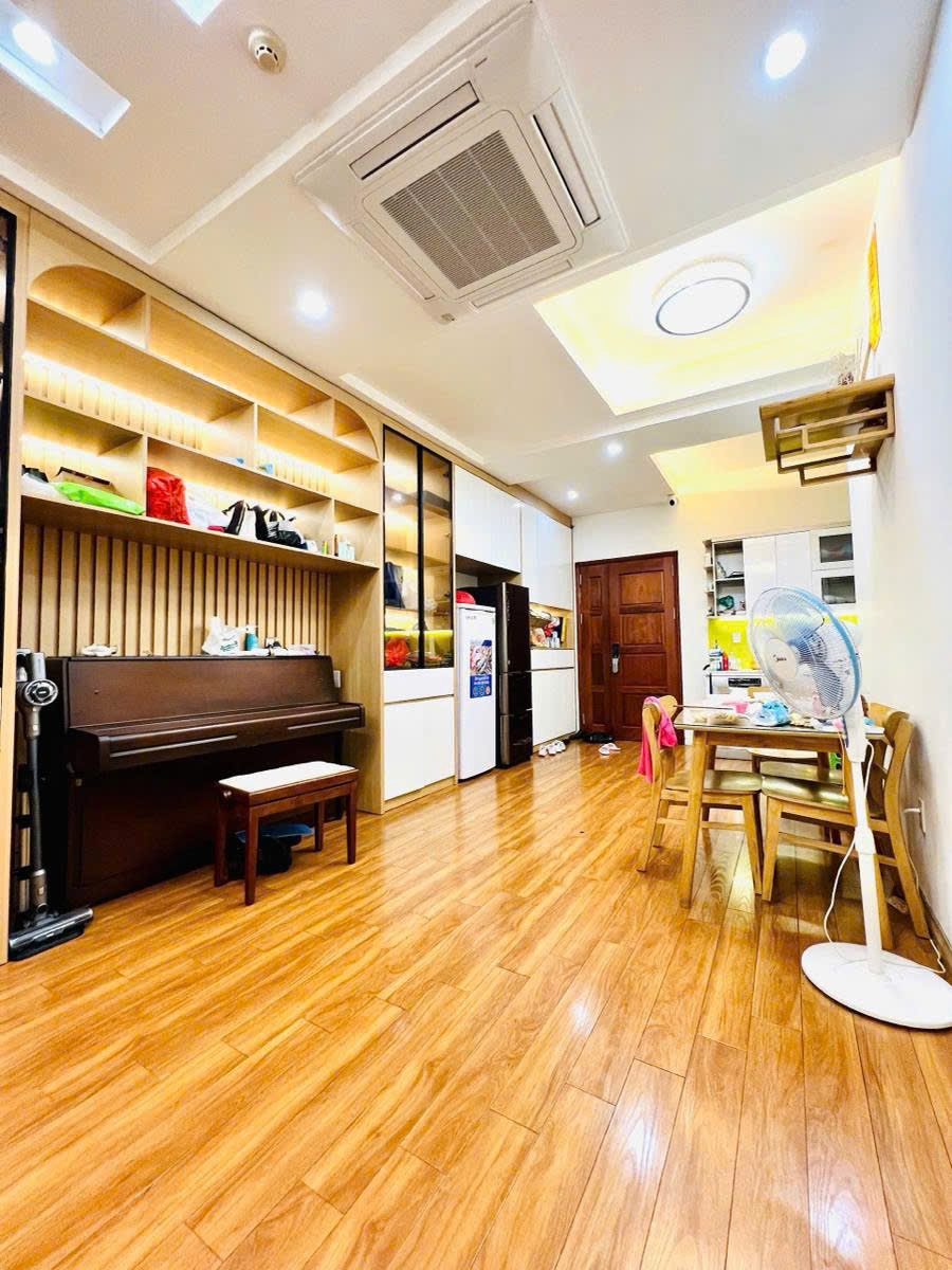 Bán nhà mặt phố Đốc Ngữ 98m² giá 48 tỷ - Tòa 7 tầng thang máy hoàn thiện hiện đại!