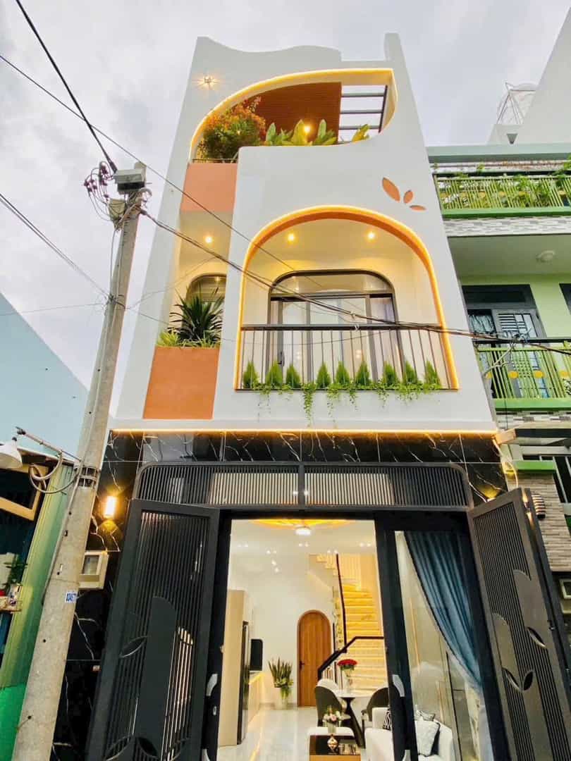 Bán nhà quận 7 69,46m² giá 2.15 tỷ - Sổ hồng riêng, cho thuê 10 triệu/tháng!