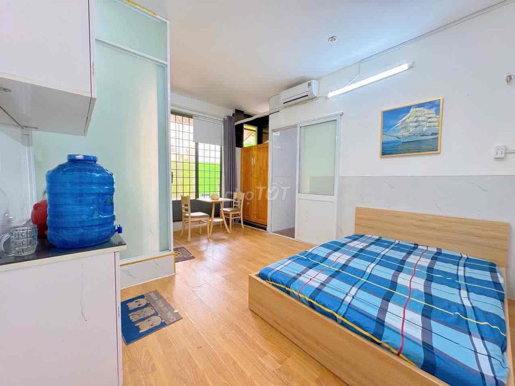 Cho thuê căn hộ 2 phòng ngủ Lê Quang Định 40m² giá 6.6 triệu - Full nội thất, gần ĐH Văn Lang!