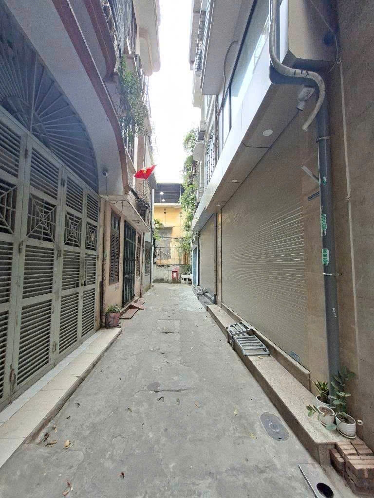 Nhà riêng Thụy Khuê 6 tầng 41m² giá thỏa thuận - Phân lô, gần phố, an ninh tốt!