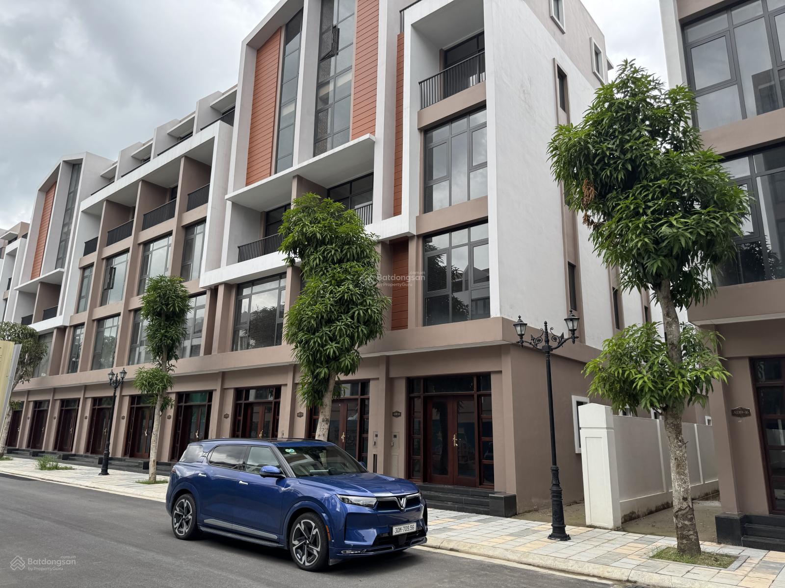 Nhà 5 tầng Vin 3 - Nghĩa Trụ, Văn Giang, 64m² - Giá 10,5 tỷ - Hỗ trợ vay ngân hàng 70%!