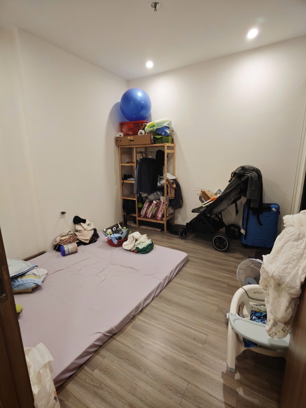 Căn hộ 2PN Vinhomes Grand Park 58m² giá 10 triệu - View sông thoáng mát