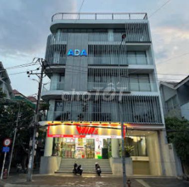 Cho thuê Tòa nhà Mặt tiền Nguyễn Tri Phương, Quận 10, 3000m² - Vị trí kinh doanh đắc địa!