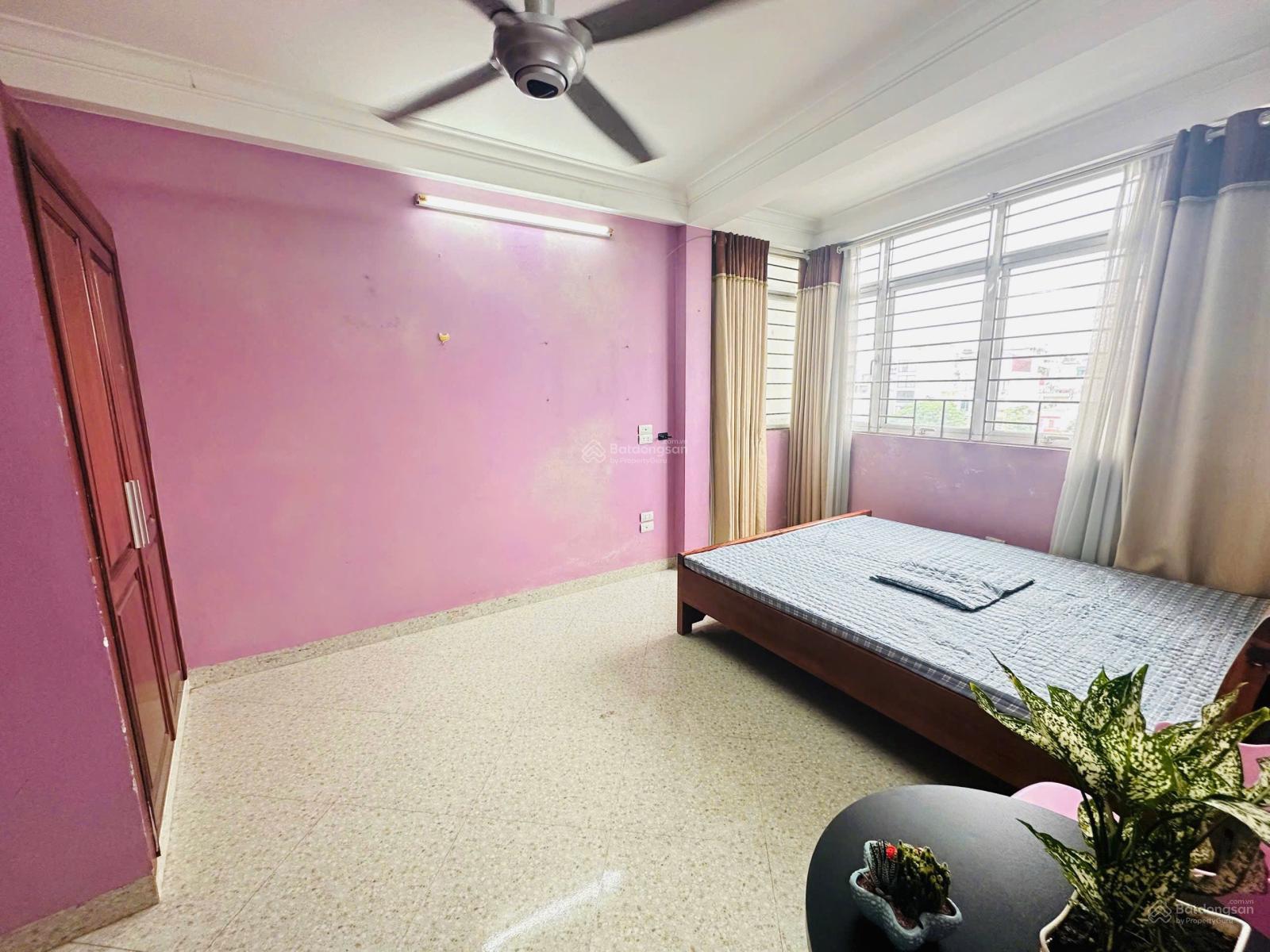 Cho thuê phòng khép kín 25m² tại Đường Bưởi, quận Ba Đình - Giá chỉ 4,1 triệu/tháng!