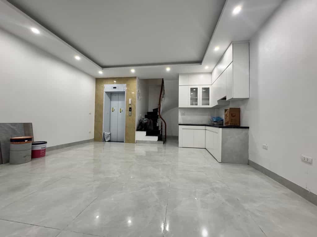 Nhà 5 Tầng Thang Máy Phú Lương, Hà Đông 45m² giá 7.1 tỷ - Khu vực an ninh tốt!