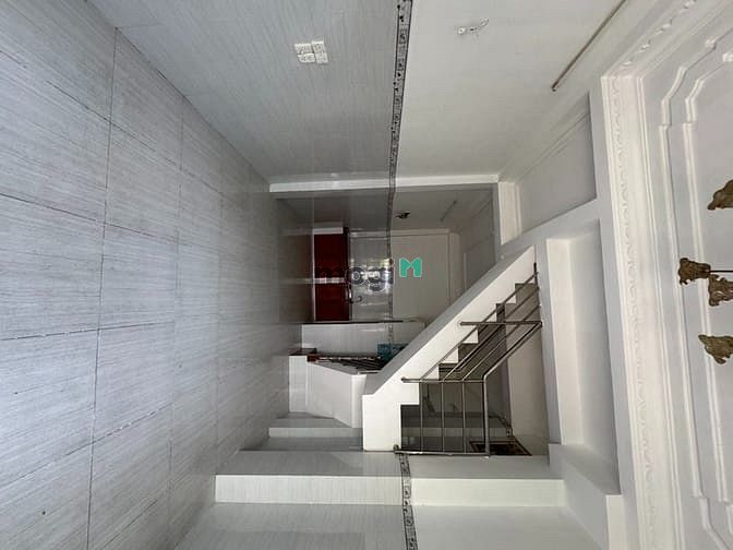 Nhà đẹp Phùng Tá Chu 36m² giá 3.3 tỷ - Vị trí vàng sát KDC Tên Lửa!