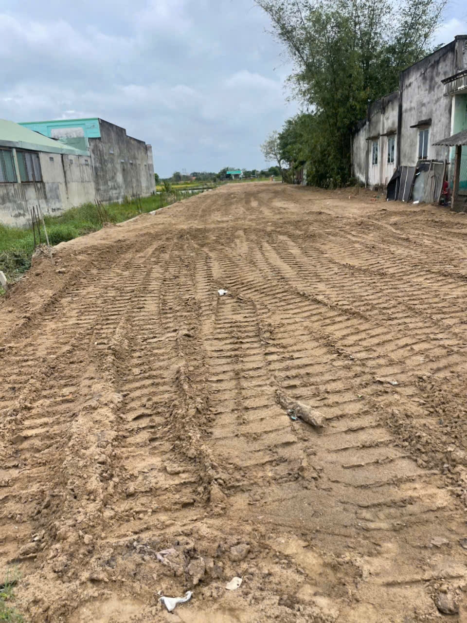 Bán nền đất mặt tiền Quốc Lộ N2, xã Hòa Khánh Đông, 1000m² chỉ 9 tỷ - Đầu tư sinh lời cao!