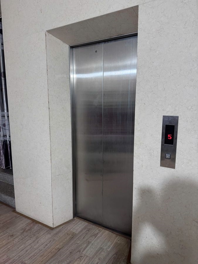 Nhà mặt phố Đốc Ngữ, Ba Đình 98m² giá 48.7 tỷ - Vị trí đắc địa, kinh doanh sầm uất!