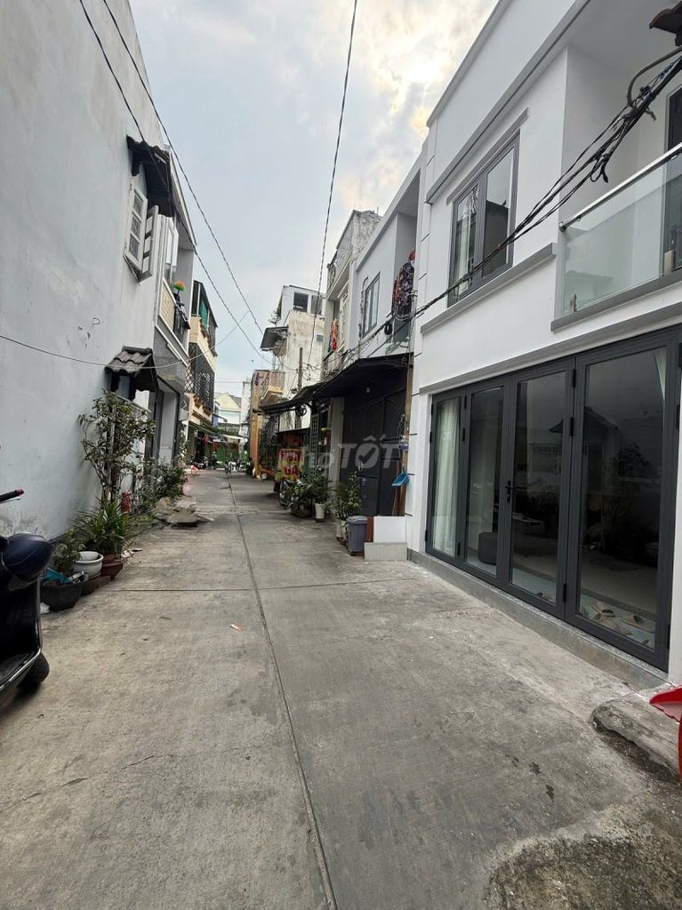 Nhà mới 2 tầng 38m² hẻm ô tô 5m Bình Tân - Giá chỉ 3 tỷ, vào ở ngay!