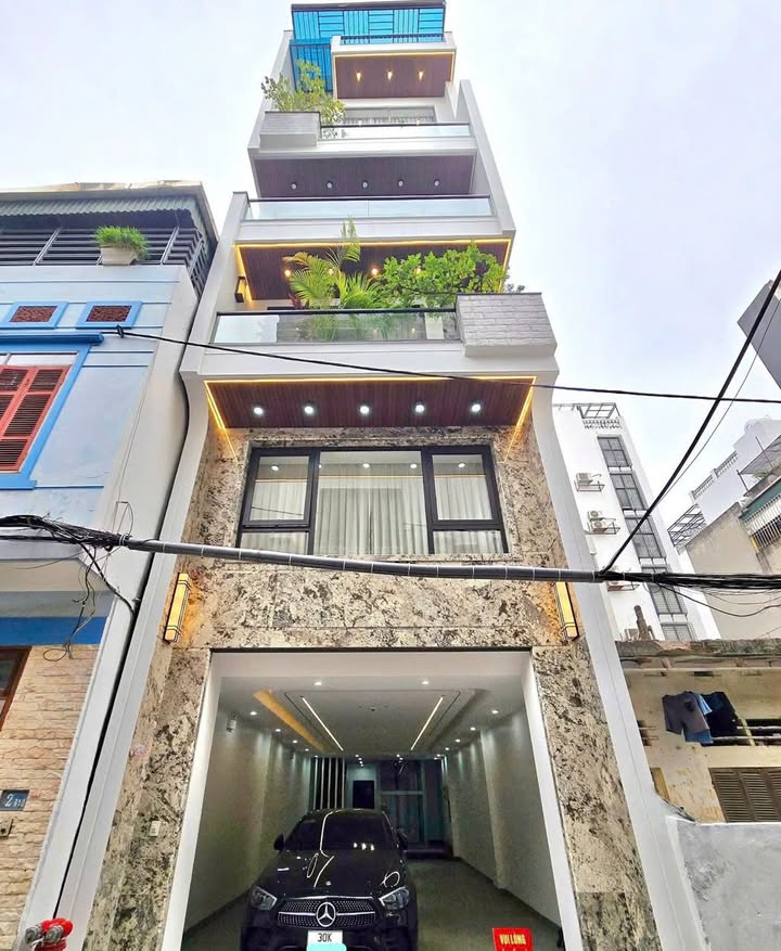 Nhà 6 tầng Ngô Thì Nhậm, Hà Đông 40m² giá 9 tỷ - Ô tô vào tận nơi!