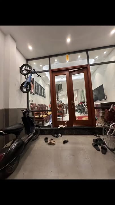 Nhà riêng Tân Ấp Ba Đình 55m² giá 11.2 tỷ - Trung tâm tiện nghi, sẵn sàng ở ngay!