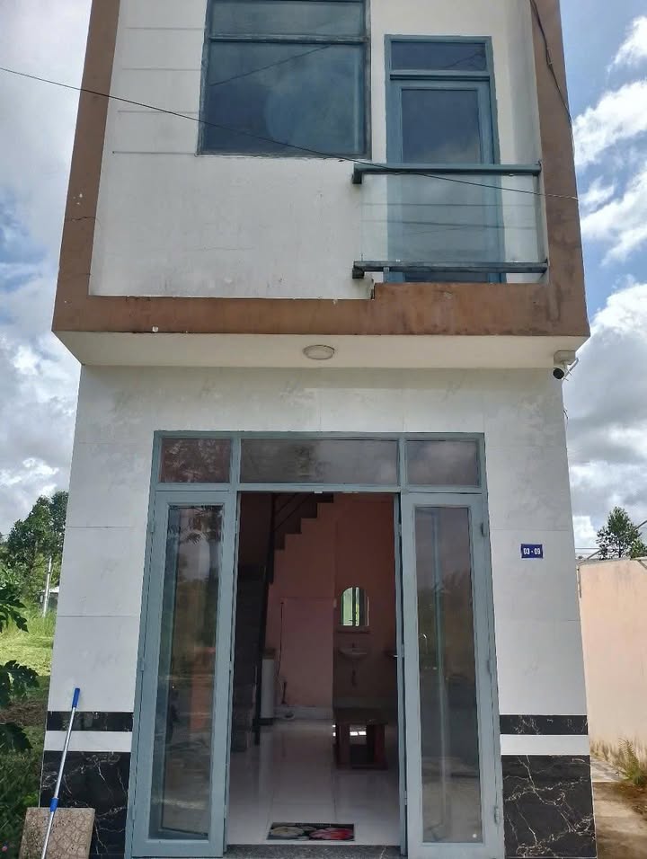 Nhà cho thuê 1 trệt 1 lầu tại Khu dân cư Minh Trí, Hậu Giang - Giá chỉ 2.4 triệu/tháng!