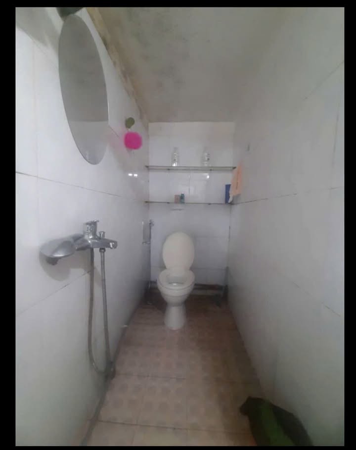 Mặt bằng kinh doanh cho thuê tại ngõ 58 Nguyễn Khánh Toàn, 25m² giá 8 triệu - Địa điểm lý tưởng cho dịch vụ làm đẹp!