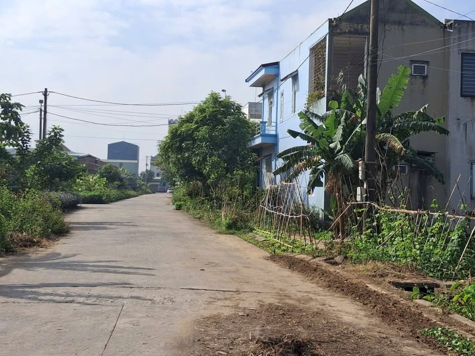 Đất phân lô Hoa Lư Ninh Bình 109m² giá chỉ 2 tỷ - Dân cư đông đúc, vị trí thuận lợi!