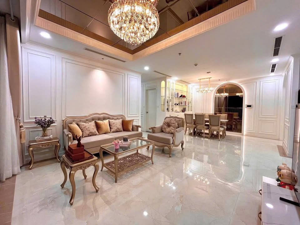 Căn hộ Vinhomes Central Park Bình Thạnh 118m² giá 15 tỷ - Full nội thất sang trọng!