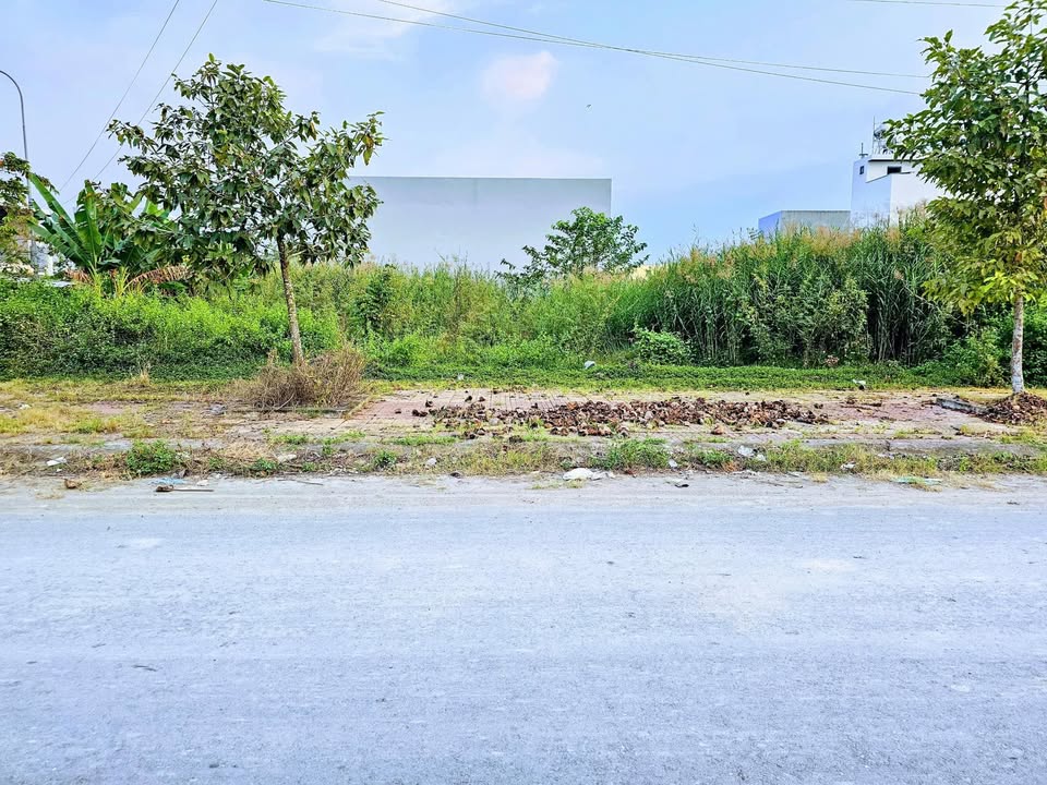 Bán đất nền 100m² đường A2, phường Tân Phú, Cần Thơ - Giá chỉ 2.1 tỷ, vị trí đẹp!