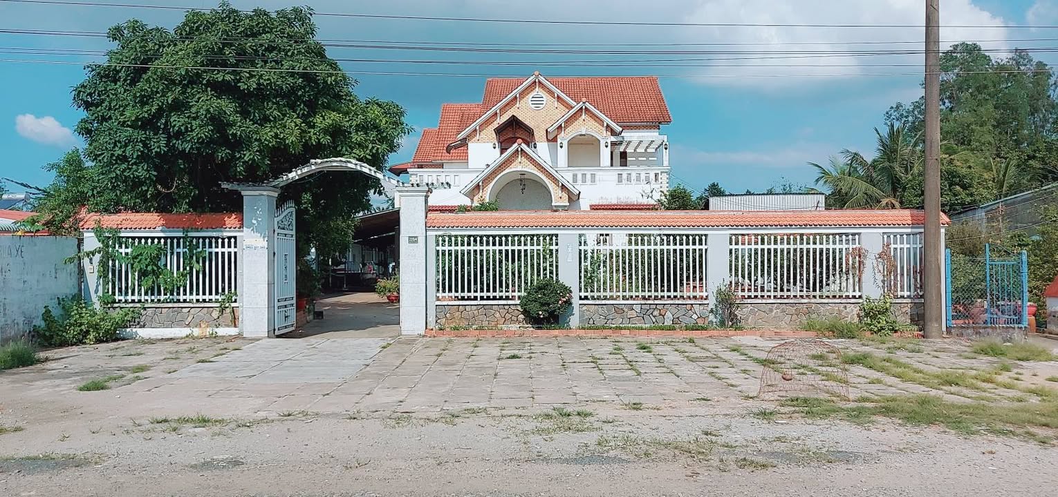 Biệt thự mặt tiền Hương Lộ Tân Lộc, Cần Thơ 3952m² - Kinh doanh sinh lời ngay!